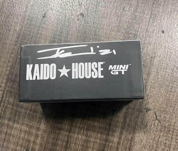 AUTOGRAPHED by Jun Imai Kaido House x Mini GT 1:64 Pro Street Datsun 510