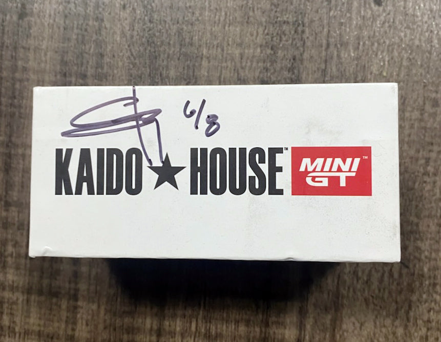 AUTOGRAPHED #6/8 by Jun Imai Kaido and Sung Kang House x Mini GT 1:64 Pro Street Datsun 510